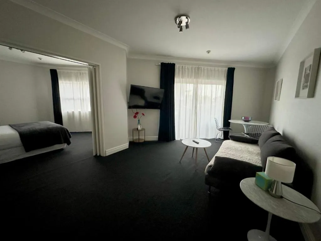 Sydney Airport Suites