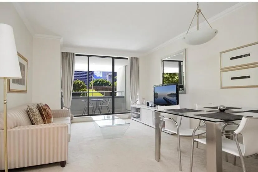 Amazing city apartment with 25m pool, sauna, gym with seperate sofa bed in living room