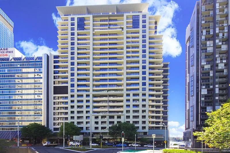 Amazing city apartment with 25m pool, sauna, gym with seperate sofa bed in living room
