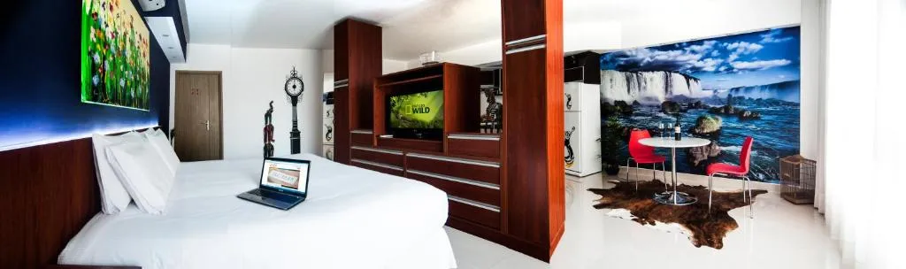 Shoshana Hotel Boutique