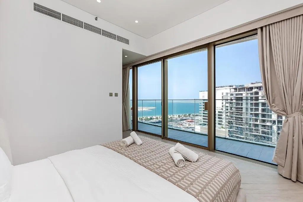 Beach Walk 1BR Apartments with Sea View
