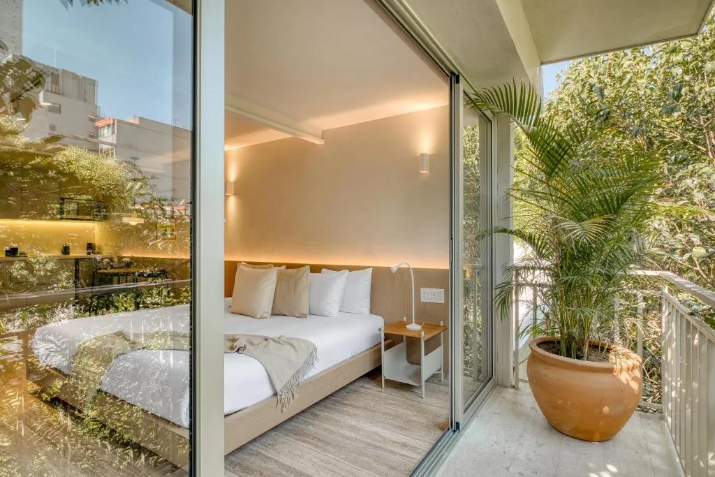 Casa Hugo by Capitalia