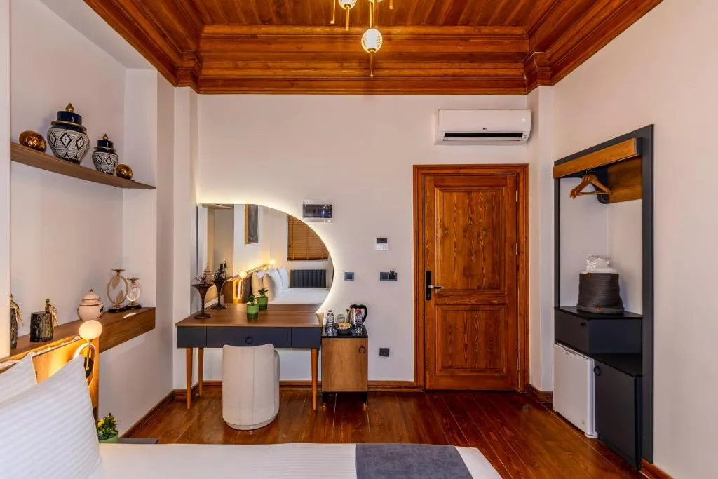 Elmina Beyoğlu Hotel