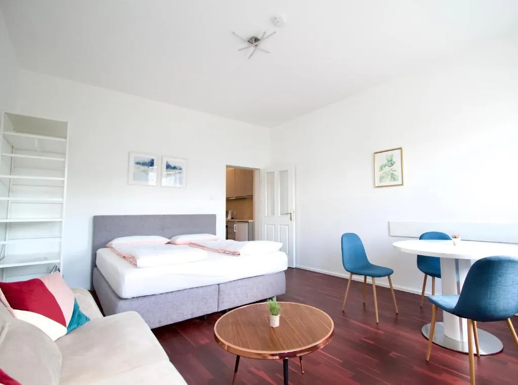 Comfortable Apartments Vienna 1100 with contactless Check-in