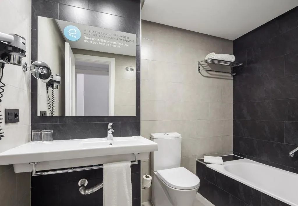 Ilunion Suites Madrid