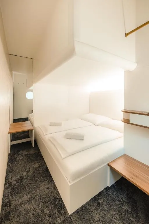 Grand Pods - Stylish Sleeping Concept