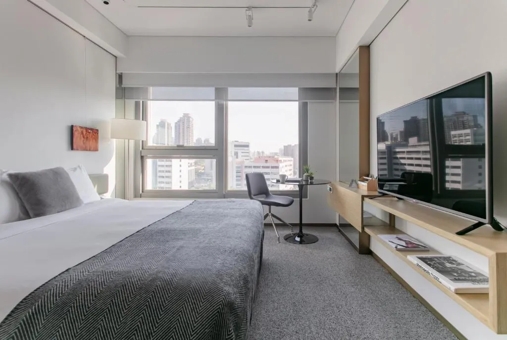 Hotel Stage