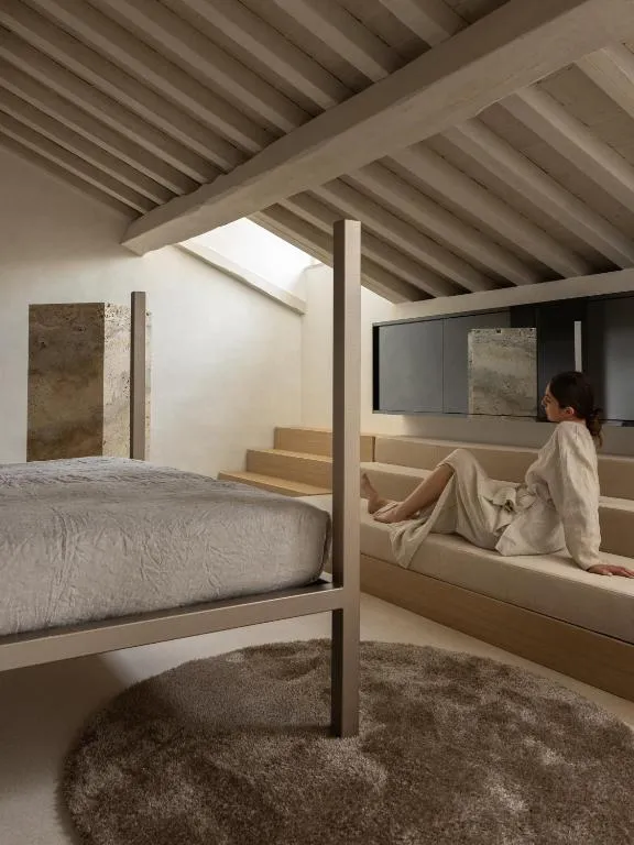 Nomos Hotel