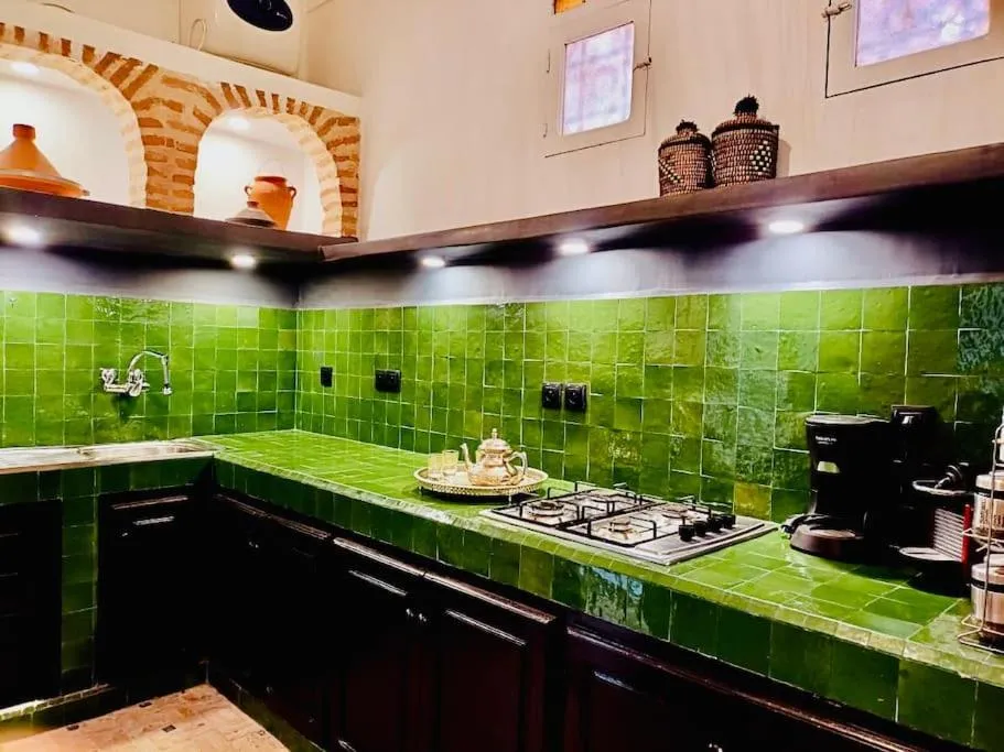 Riad Li Gdami - Riad privatif pour 6 personnes avec bassin et patio