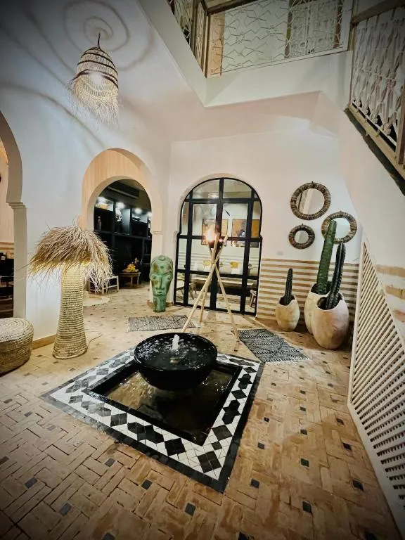 Riad Li Gdami - Riad privatif pour 6 personnes avec bassin et patio