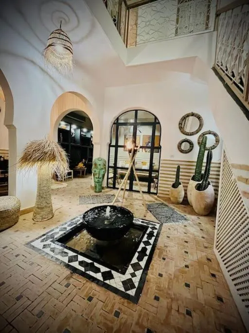 Riad Li Gdami - Riad privatif pour 6 personnes avec bassin et patio