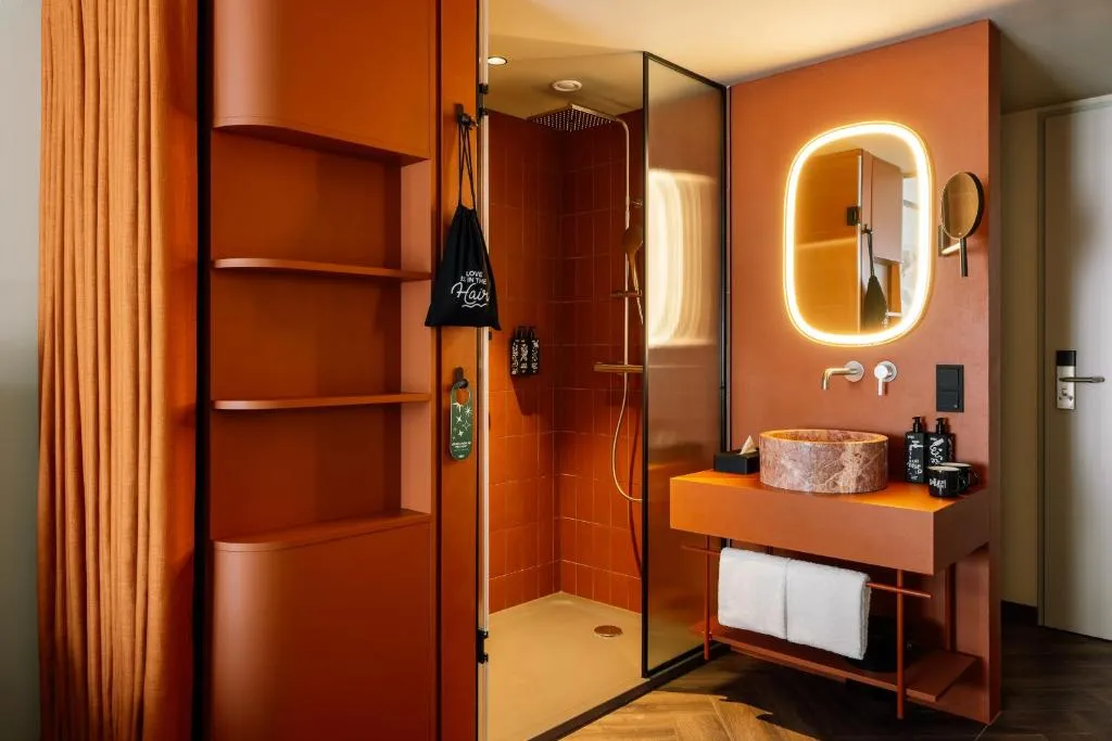 Hotel Schani City