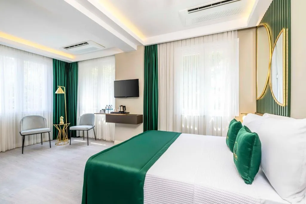 Sistina Old City Hotel