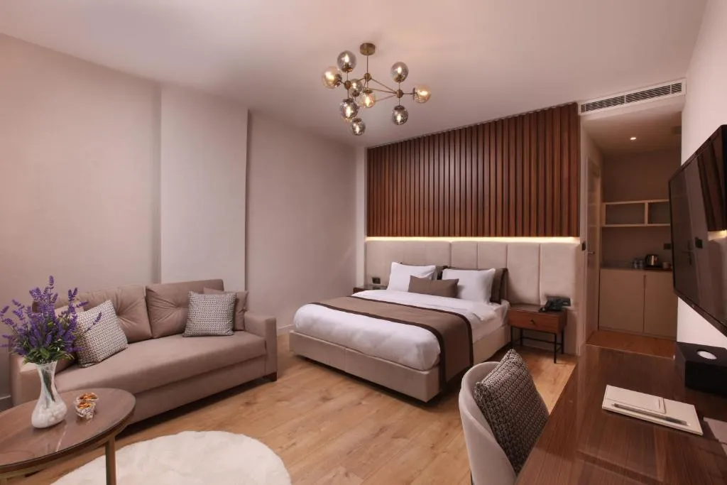 The Pearl Suites