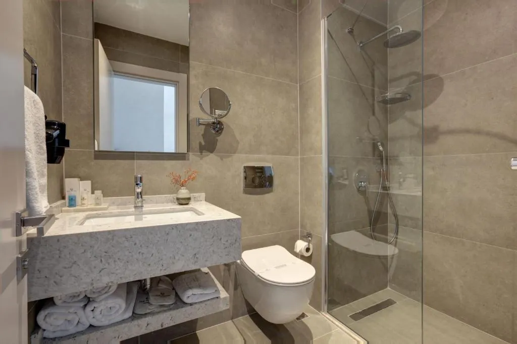 The Pearl Suites