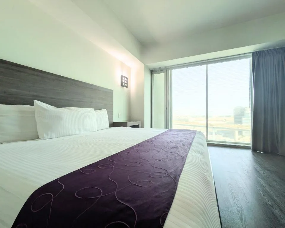 We Hotel Aeropuerto