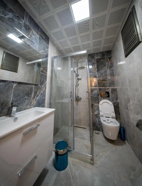 Zirvesta Otel